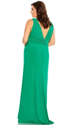 Mac Duggal Long Plus-Size Formal Dress 68128
