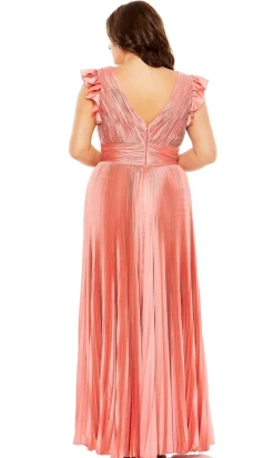 Mac Duggal Long Plus-Size Formal Dress 77006
