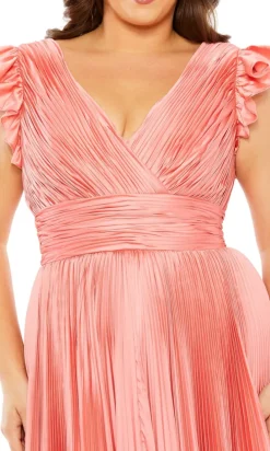 Mac Duggal Long Plus-Size Formal Dress 77006